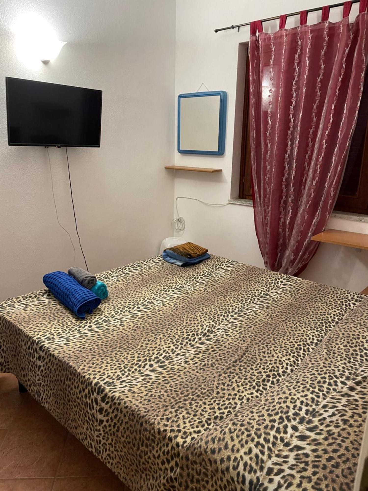 Airport25Minwalk-Bigpoolopentill15Septemberlive-Late-Checkin-Free-From 7-Till9Pm-After 9Pm Extracharge-Topay-Included-Economic-Shuttle-Late Check Out-Assistance To-Rentcar&Save Money During Journey 5Minbywalktoccenter2Mbywalktotouristicport5Minbywalk Όλμπια Εξωτερικό φωτογραφία